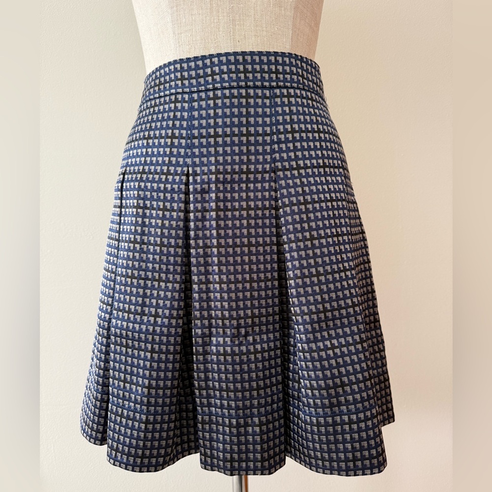 Burberry London Vintage Navy & Grey Geometric Plaid Pleated A-Line Mini Skirt - Picture 11 of 14